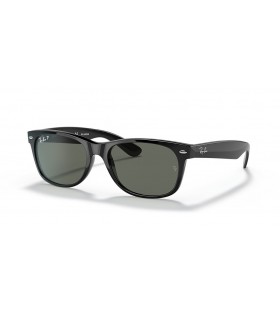 A Ray-Ban RB2132 Ãšj Wayfarer Klasszikus S (52 - 18), ZÃ¶ld lencse, Fekete keret NapszemÃ¼veg