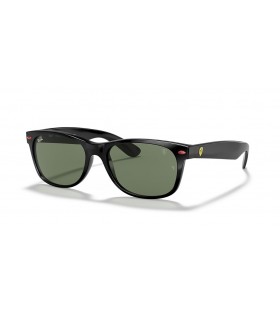 Ray-Ban RB2132M Scuderia Ferrari Collezione M (55 - 18) con lenti Verde e telaio Nero Occhiali da sole